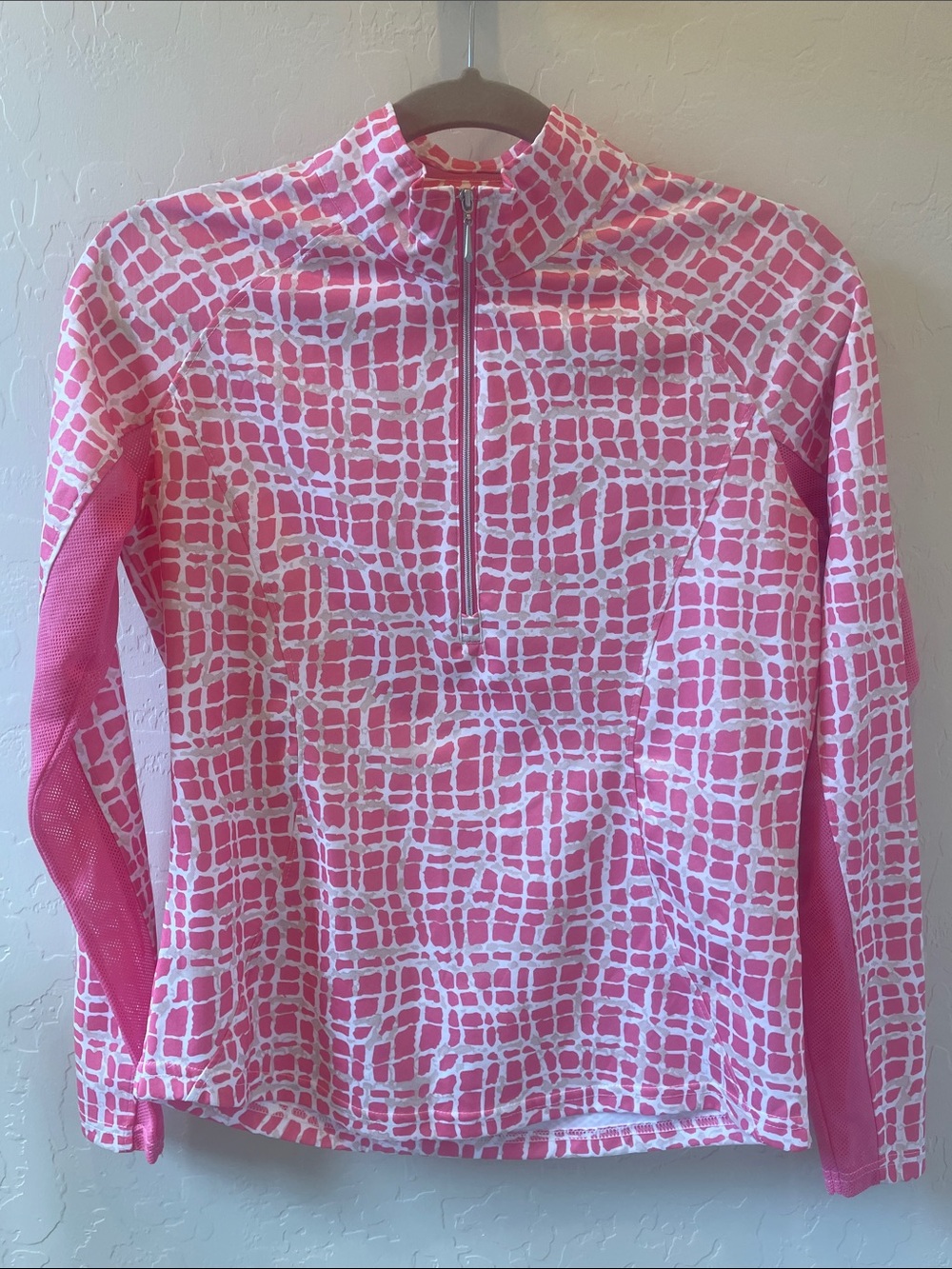 Pebble Beach Pink and White Grid Performance Top size Small